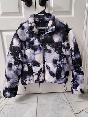 Ashley Outerwear Navy Blue & White Tie-Dye Puffer Jacket